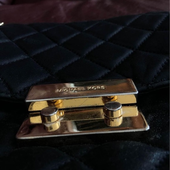 Micheal Kors black quilted purse - Picture 3 of 9